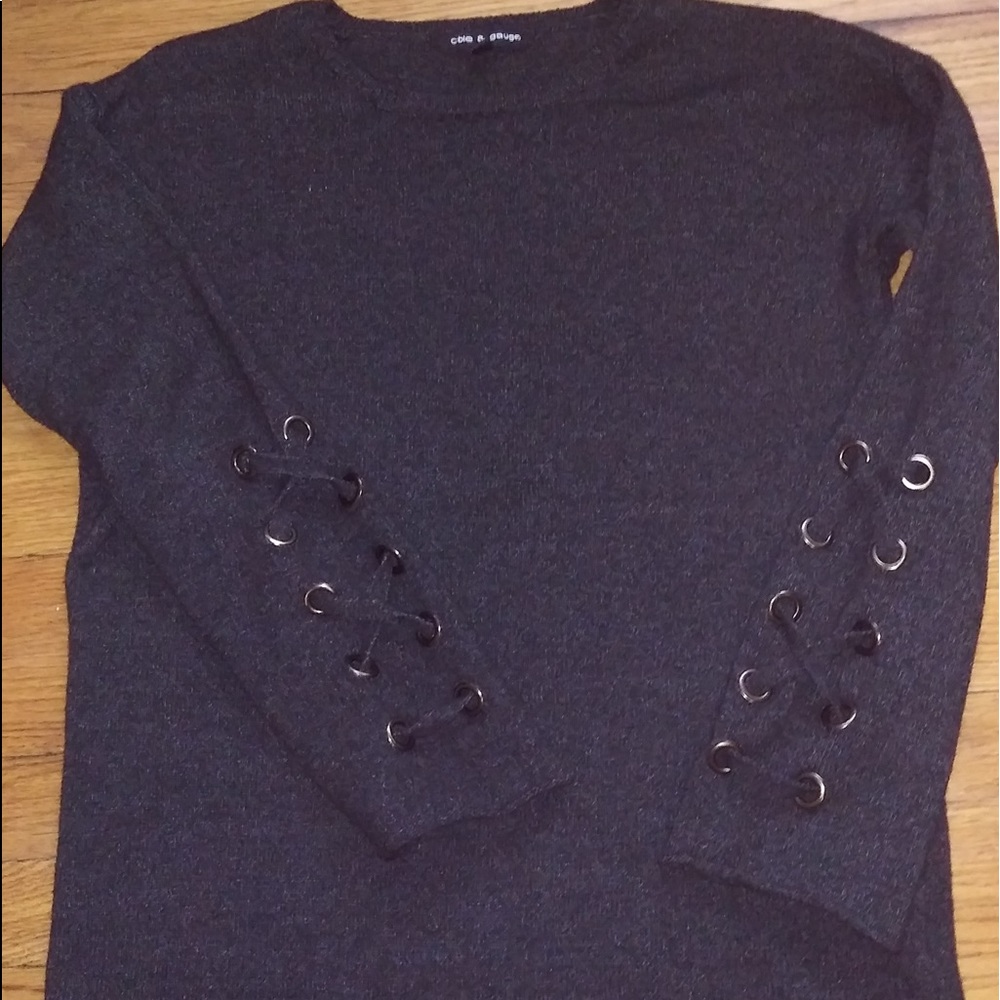 Woman’s Sweater